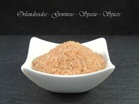 Rohrzucker mit gemahlenen Zimt